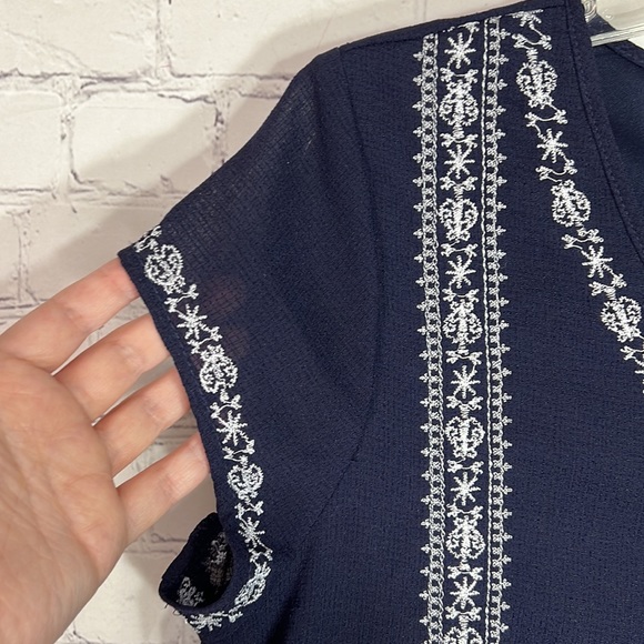 Speechless Size Large Navy/White Embroidered Lace Corset Tie Front Shift Dress - Picture 3 of 10